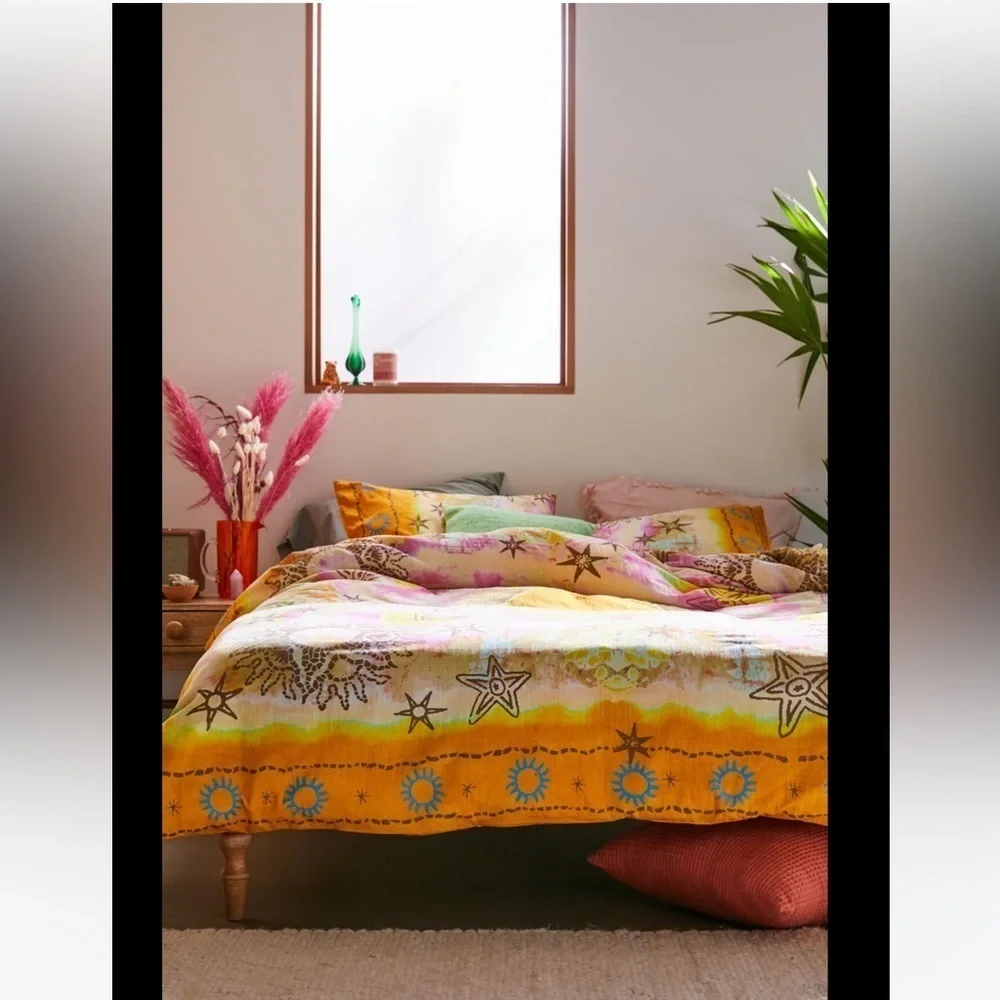 New Urban Outfitters Sierra Duvet Cover Full/Queen